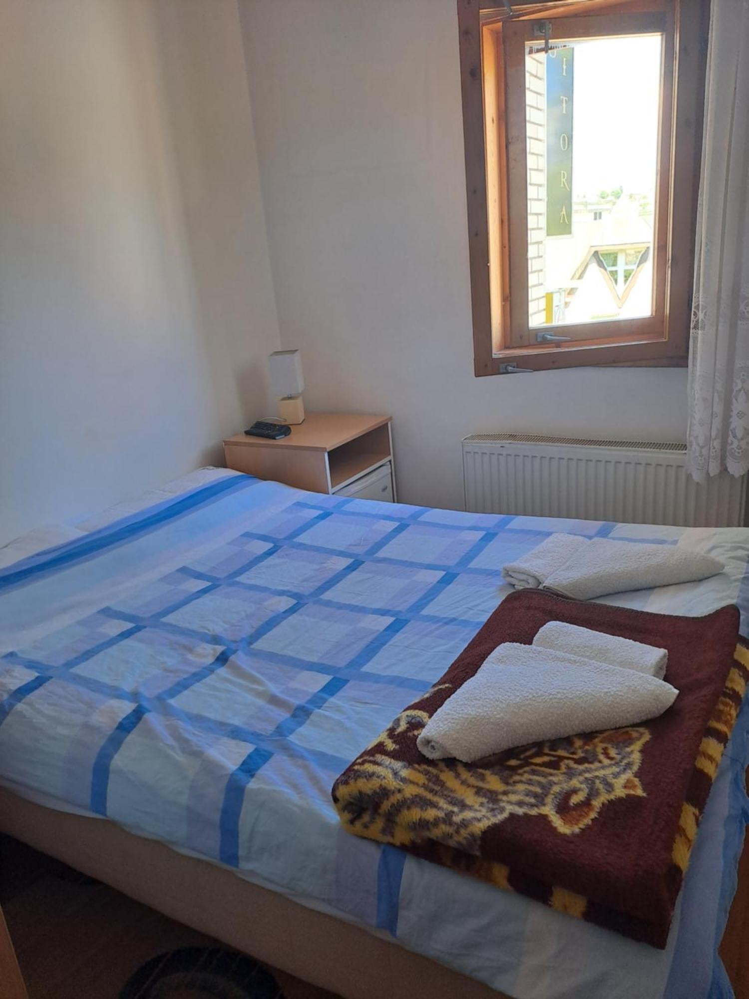 Guesthouse Ukus Durmitora Zabljak  Bagian luar foto