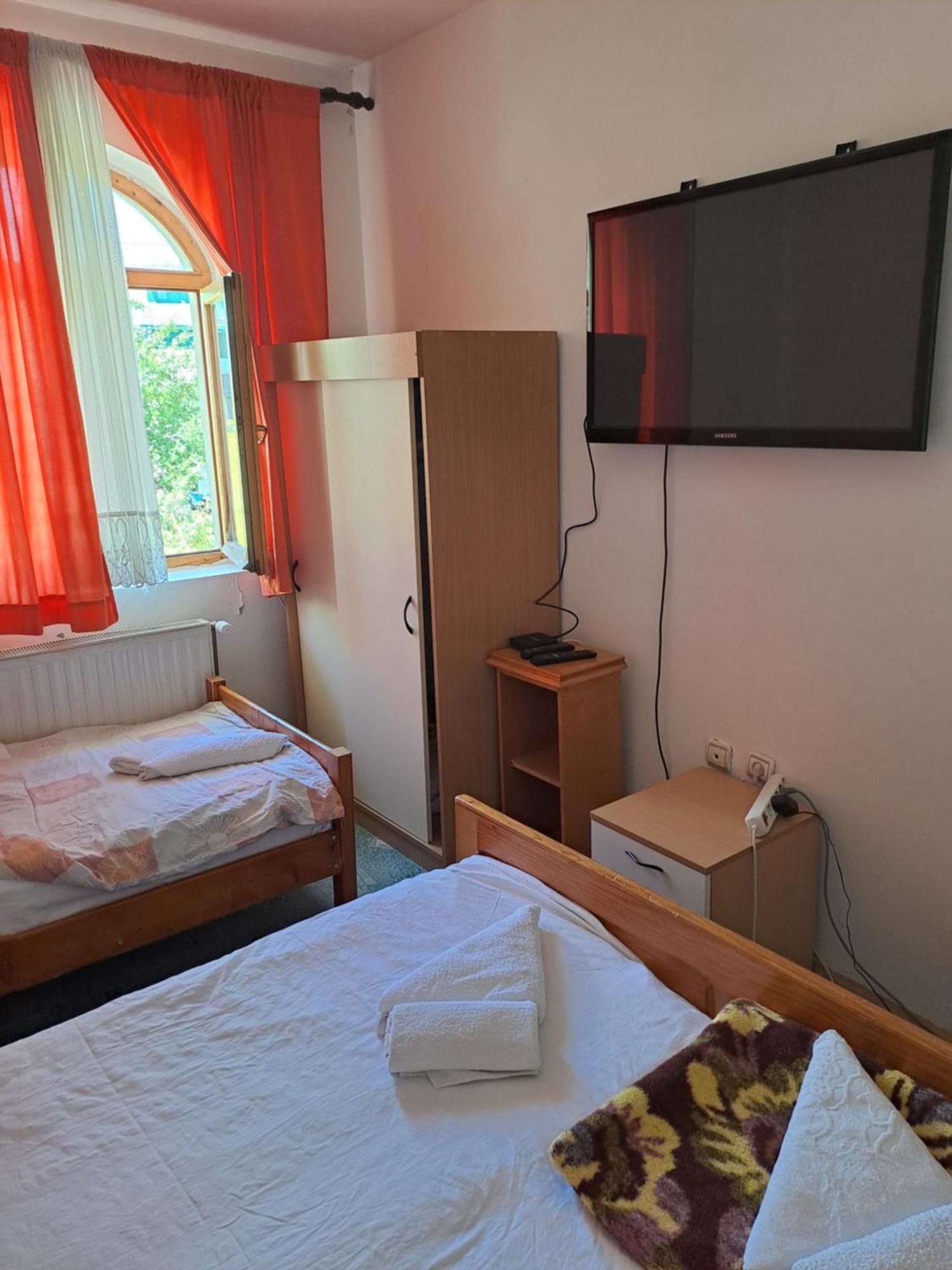 Guesthouse Ukus Durmitora Zabljak  Bagian luar foto