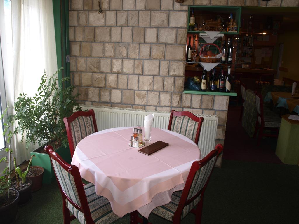 Guesthouse Ukus Durmitora Zabljak  Bagian luar foto